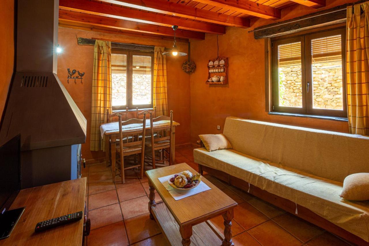 Apartamentos Turisticos La Alqueria De Valverde Valverde De Los Arroyos Eksteriør billede